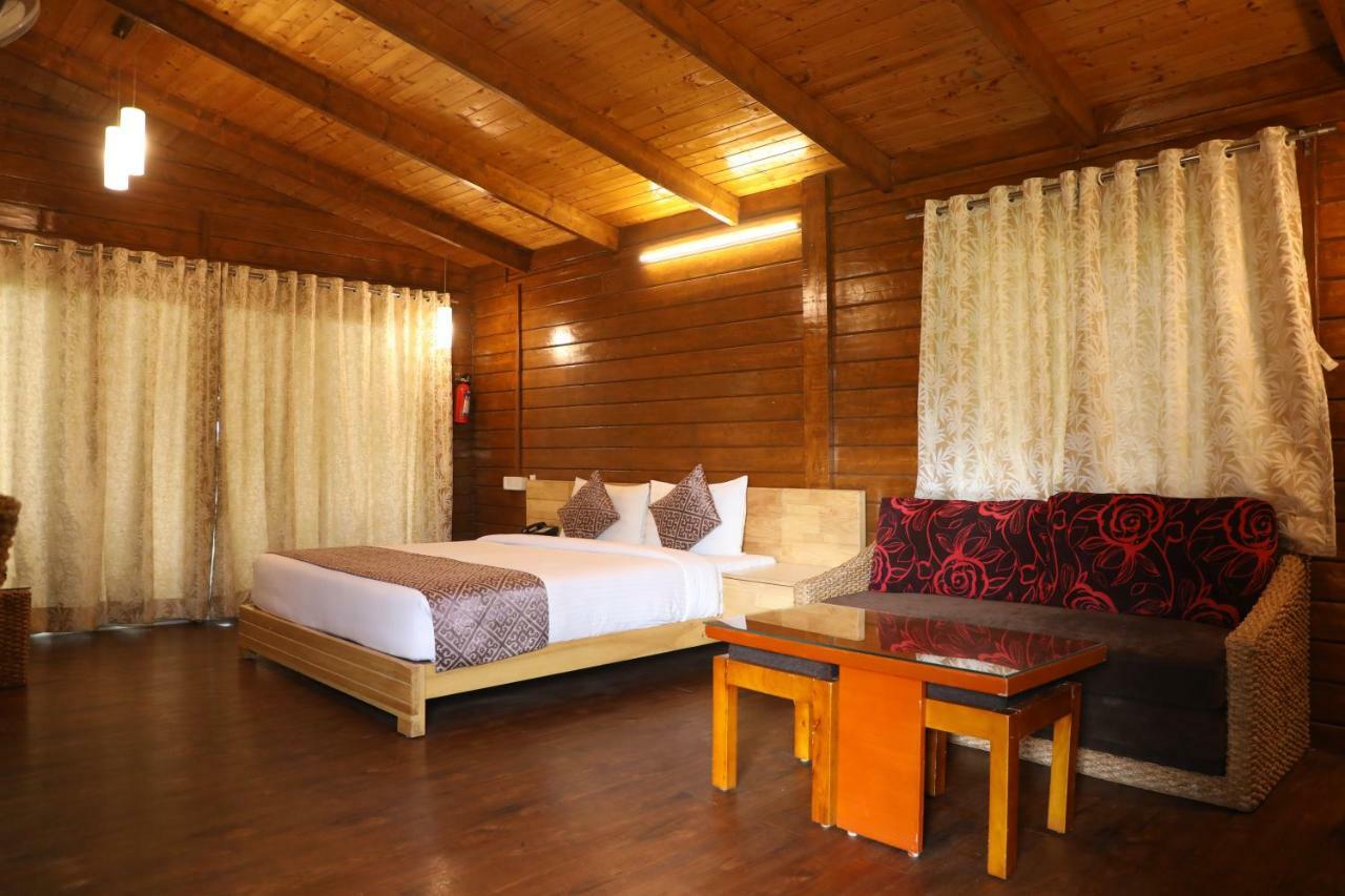 Sunnys World Hotel Pune Exterior photo
